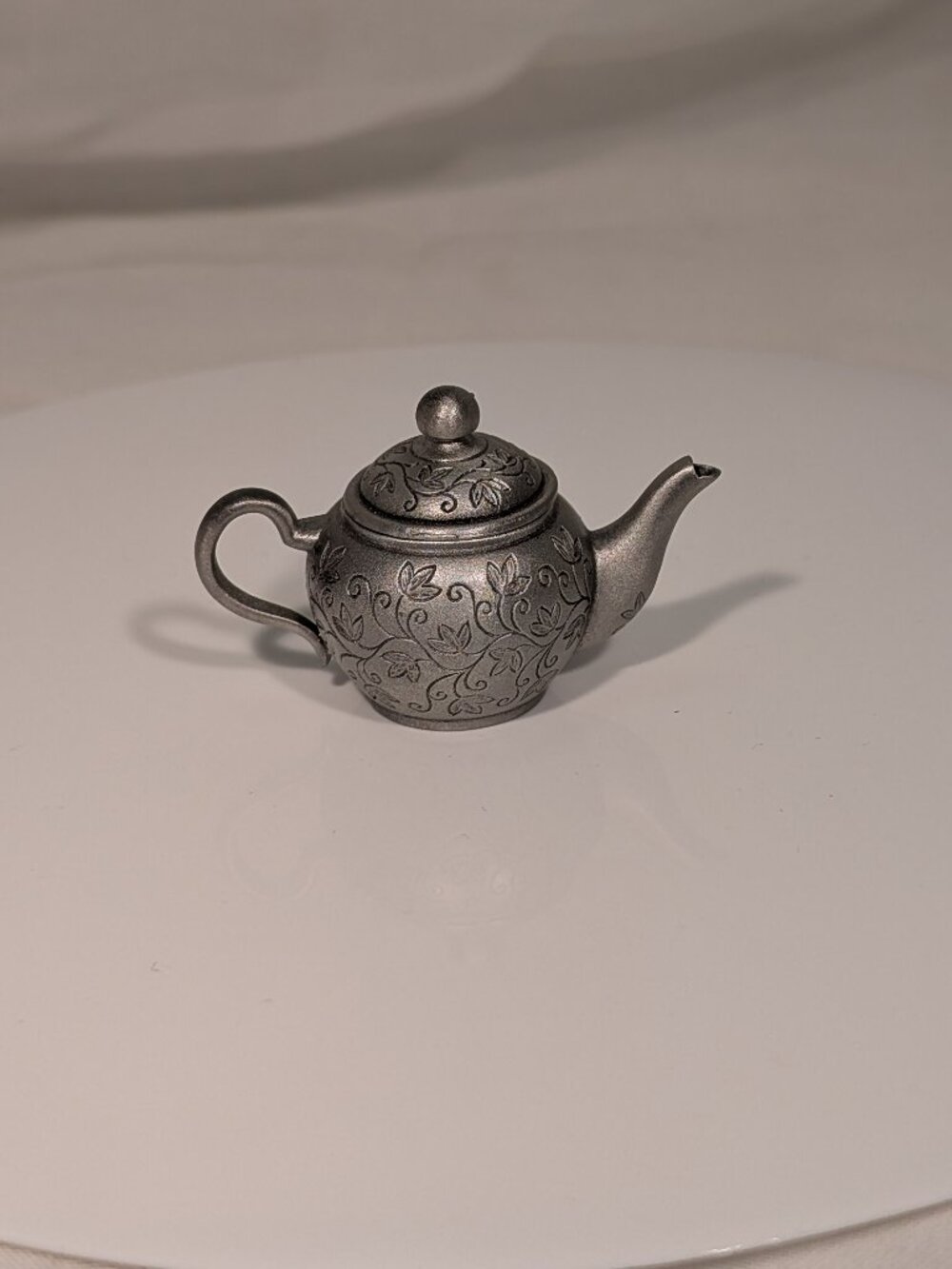 Collectible MINIATURE TEA POT Pewter we believe Think Canadian Made ?